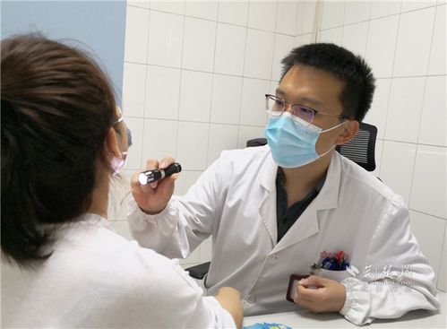 两边脸颊长痤疮是什么原因呢